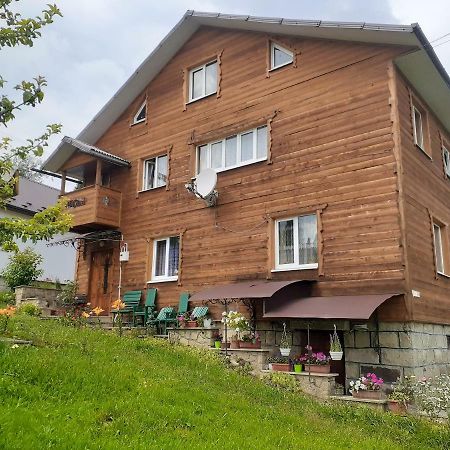 Hotel Kатруся Yaremche Exterior foto